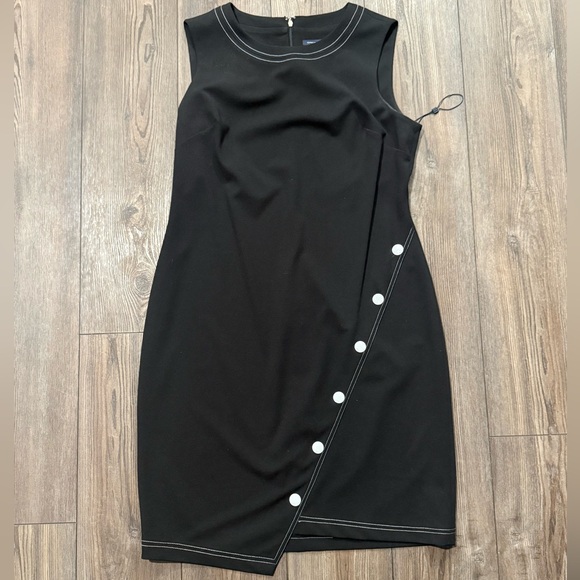 Tommy Hilfiger Dresses & Skirts - Tommy Hilfiger Black Button Sheath Dress Womens 14 NWOT Security Tag Loop